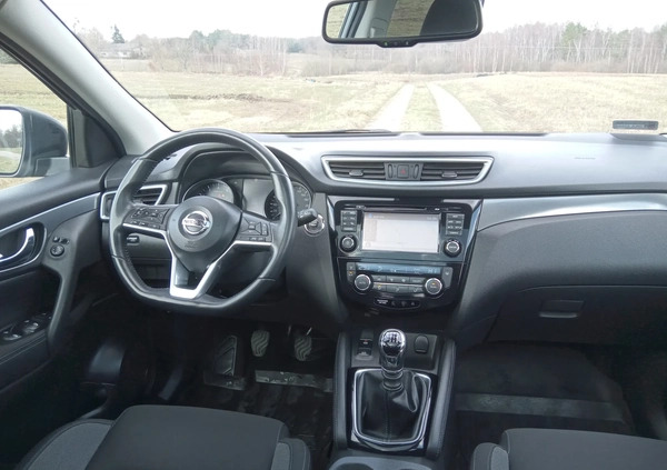 Nissan Qashqai cena 69990 przebieg: 70000, rok produkcji 2018 z Kartuzy małe 277